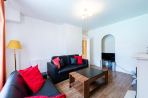 Pass the Keys Spacious Shepherds Bush Apartment With Garden